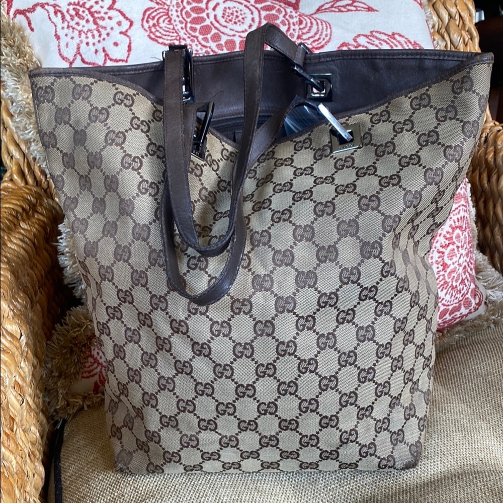 Gucci Brown Tote Bag with Iconic Design